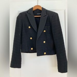 Cropped blazer in black with gold buttons
